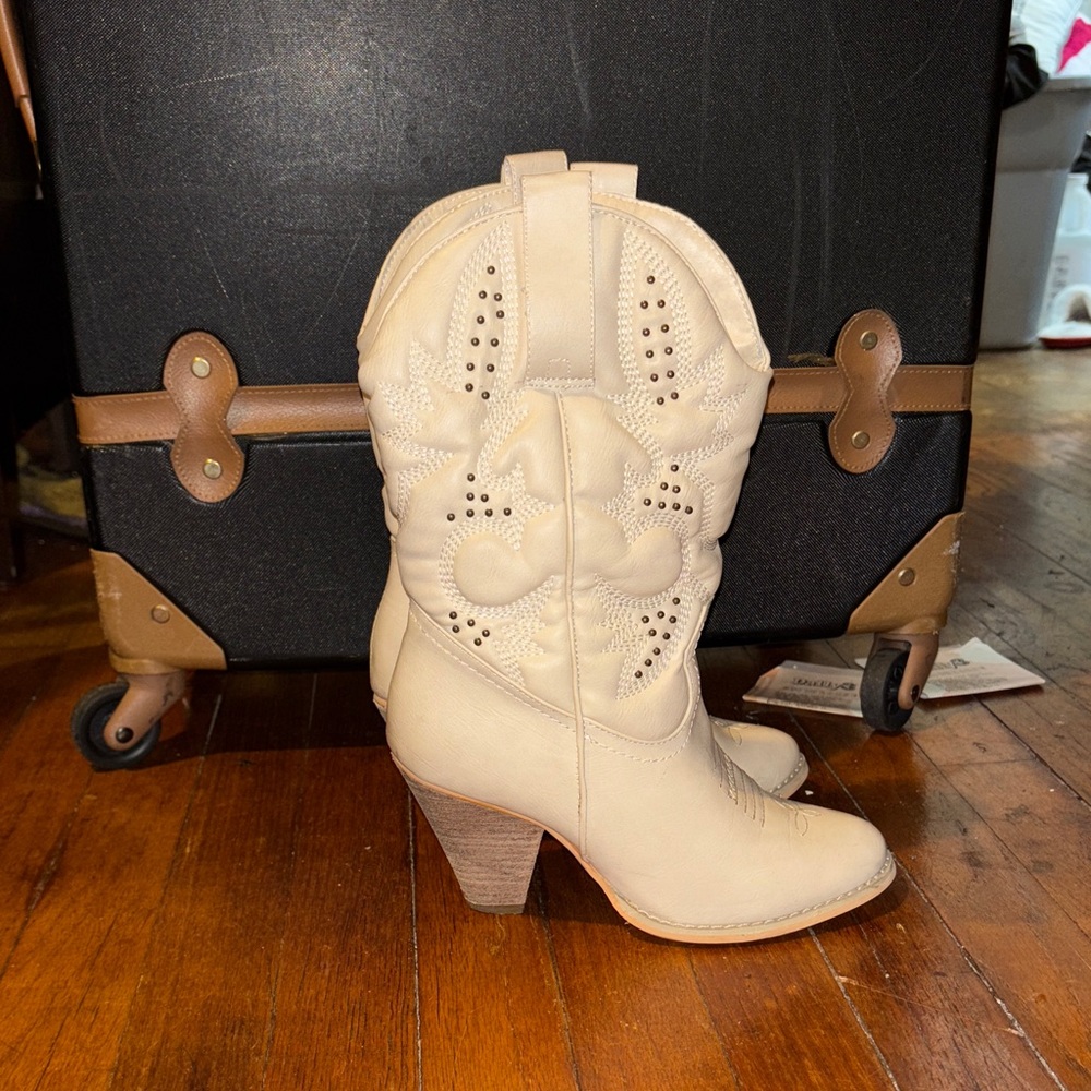Women’s studded cowboy boots